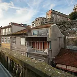 Hostel Being Πόρτο