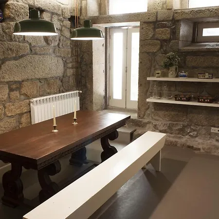 Hostel Being Porto