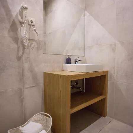 Being بيت شباب *