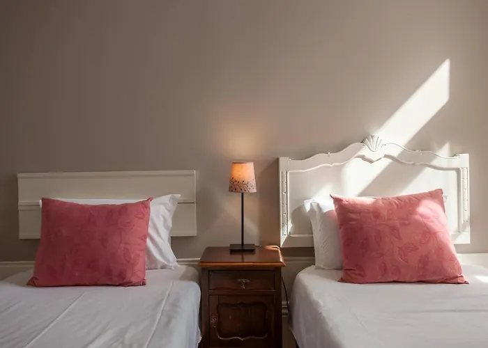 ビーイング ホステル *