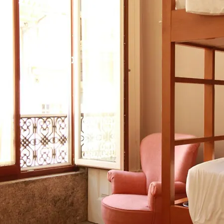 Hostel Being *