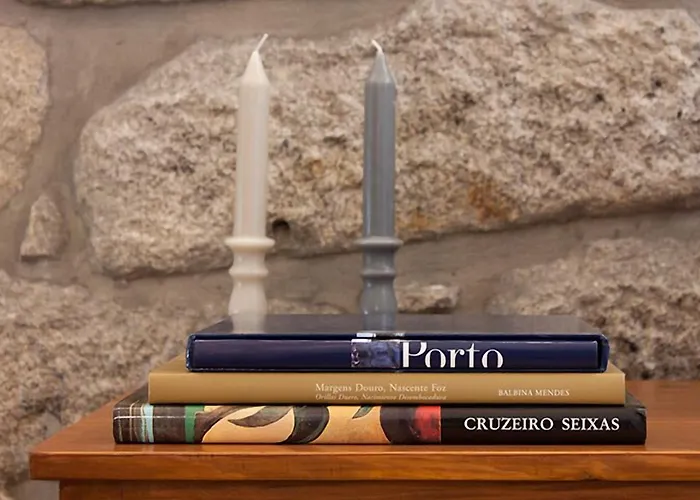 Being אכסניה *