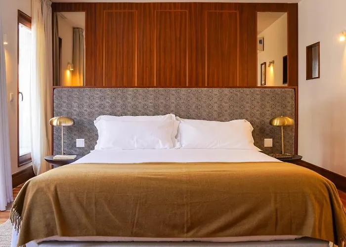 旅馆 位于波尔图住宿加早餐旅馆 *